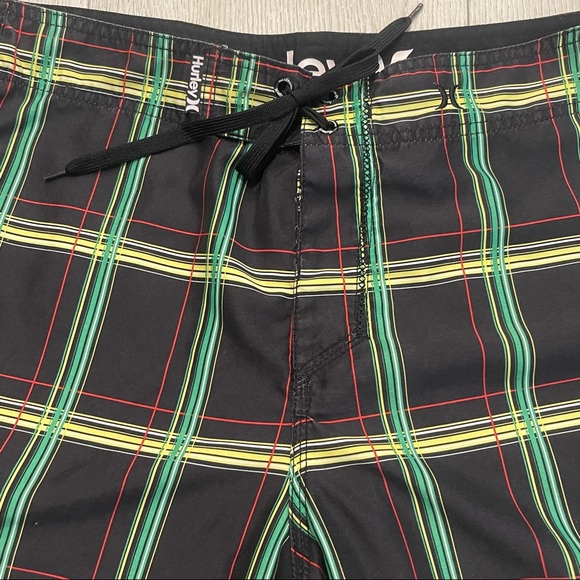 HURLEY Black and Green Plaid Board Shorts Swim Bottoms Size 32 - Picture 2 of 12